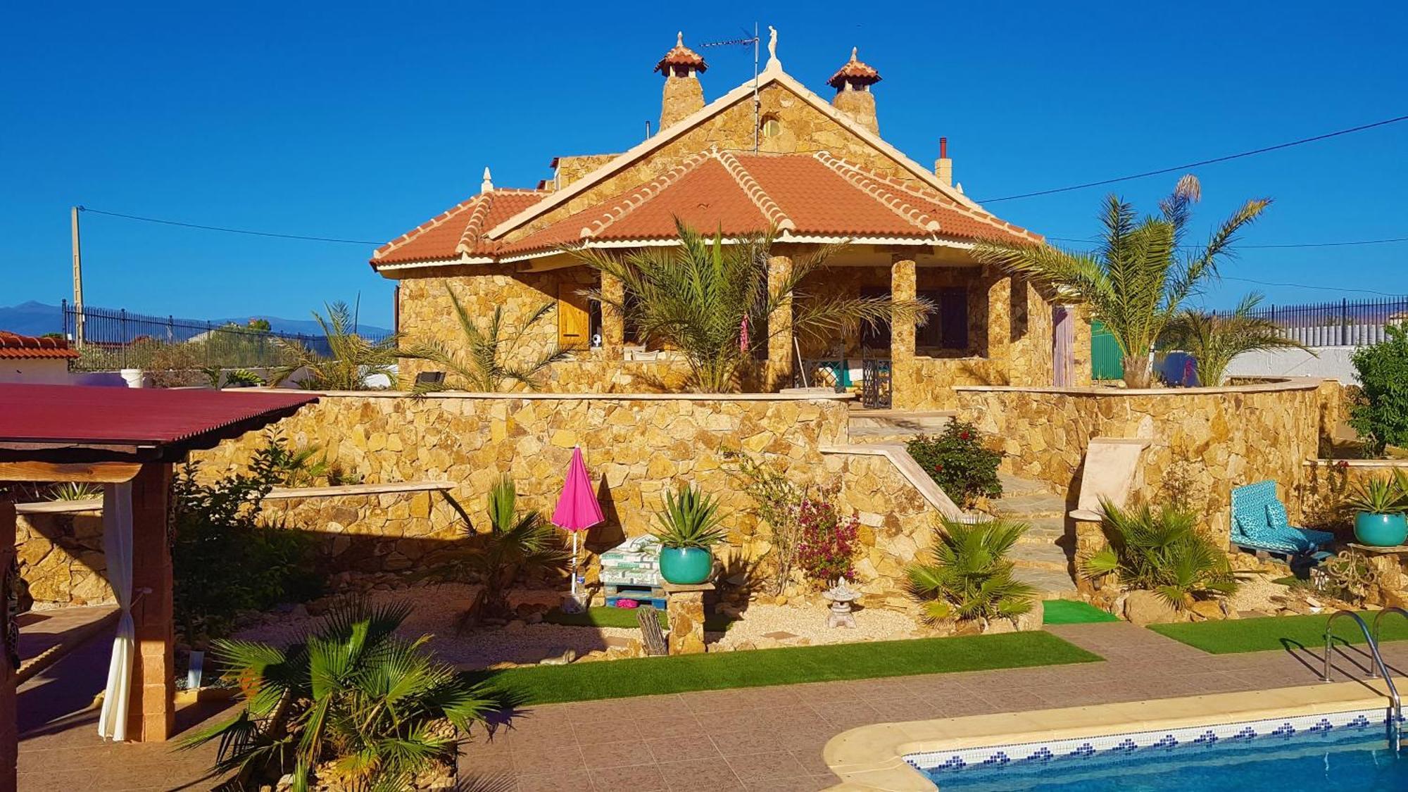 Charming La Mar Villa Albox